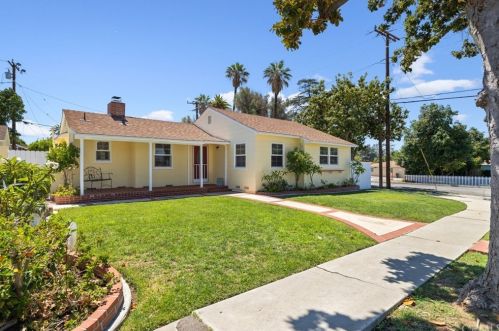 8460 Edmaru Ave, Whittier, CA 90605-1126
