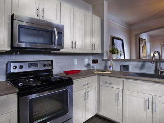 5200 Summit Manor Ln, Raleigh NC  27613-7067 exterior