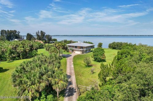 4445 Tropical Trl, Merritt Island, FL