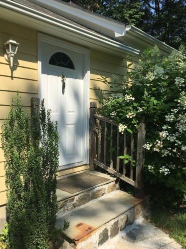68 Obtuse Rd, Brookfield Center, CT 06804-3626