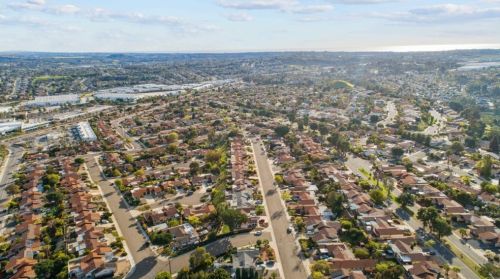 1455 Highridge Dr, Oceanside CA  92056-3050 exterior