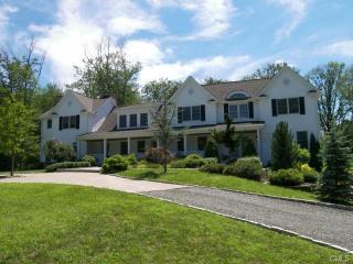 115 Currituck Rd, Newtown, CT 06470-1333