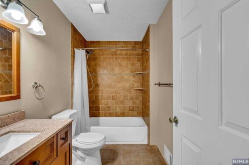 167 Robertson Way, Lincoln Park NJ  07035-1851 exterior