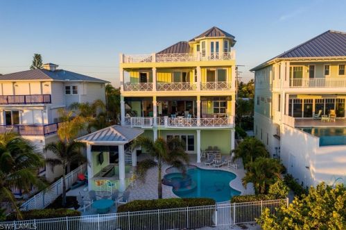 4148 Estero Blvd, Fort Myers Beach FL  33931-3826 exterior
