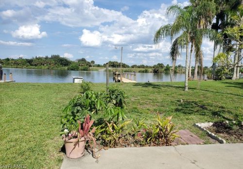 879 Yacht Club Way, Moore Haven FL  33471-2823 exterior