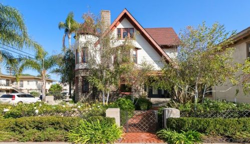 3695 3rd Ave, San Diego, CA 92103-4111