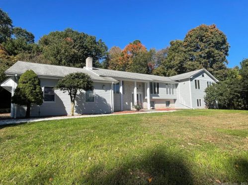 283 Kings Hwy, North Haven, CT 06473-1008