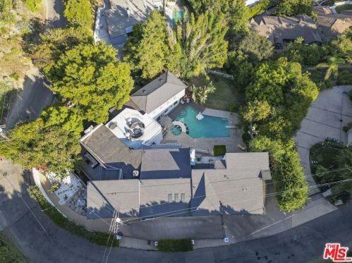3511 Berry Dr, North Hollywood CA  91604-3862 exterior
