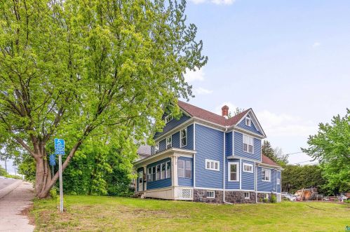 426 22nd Ave, Duluth MN  55806-1634 exterior