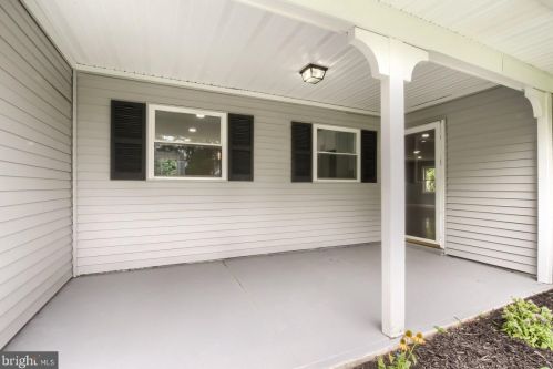 128 Toledo Ln, Willingboro, NJ 08046-3704