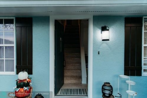 430 Emerald Ave, Fort Pierce FL  34945-2123 exterior