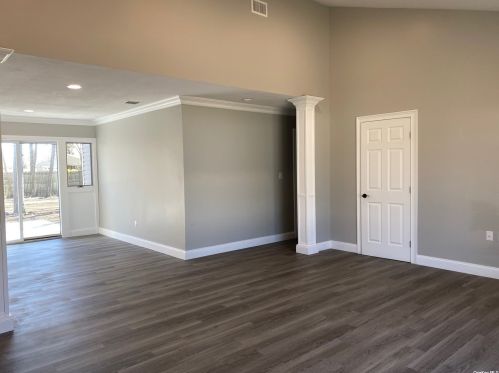 8 Jewel Dr, Holtsville NY  11742-1020 exterior