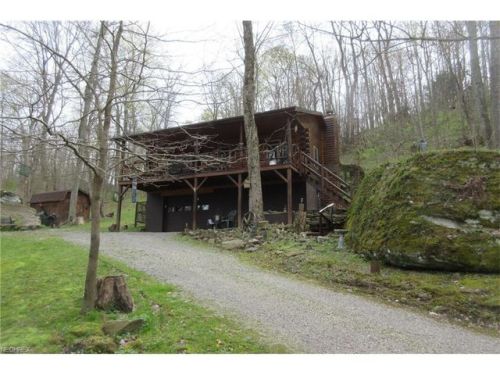 78938 Hamilton Ridge Rd, Freeport, OH 43973-9323
