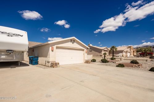 3565 Bluegrass Dr, Lake Havasu City, AZ 86406-6351