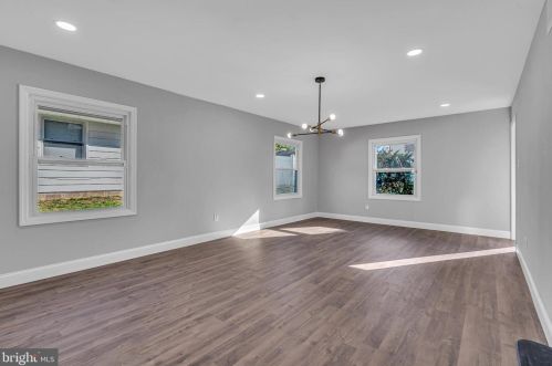 24 Perennial Ln, Willingboro NJ  08046-2623 exterior