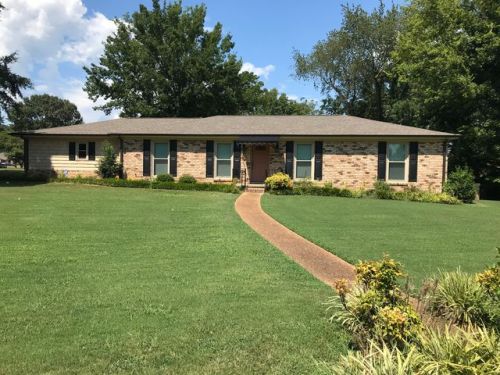 1809 Tannehill Dr, Florence, AL 35630-1168