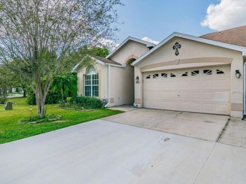 8641 Hawbuck St, New Port Richey, FL 34655-5307