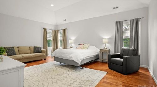 8 Cedar Crest Pl, Norwalk CT  06854-1402 exterior