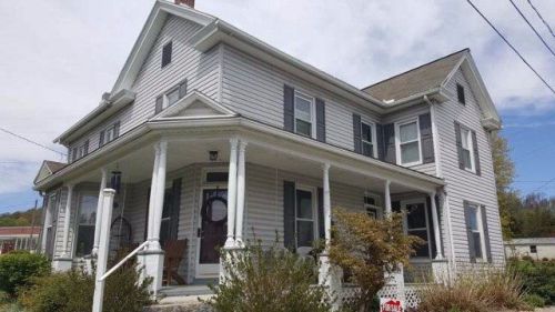 77 Mill St, Maze, PA 17094-9011