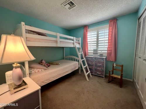 6206 Zoe Ella Way, Glendale AZ 85306-2823 exterior