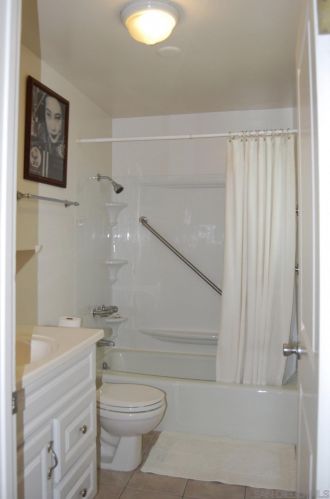 3784 Goldfinch St, San Diego CA 92103-2926 exterior