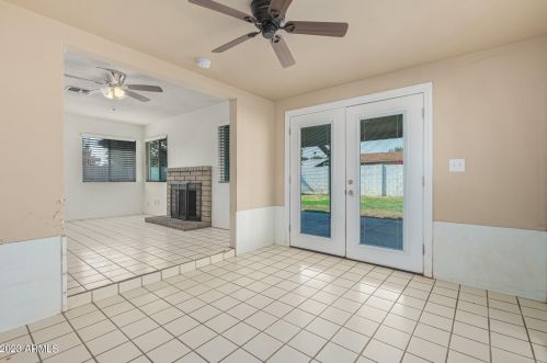 4428 Turquoise Ave, Glendale AZ 85302-1149 exterior