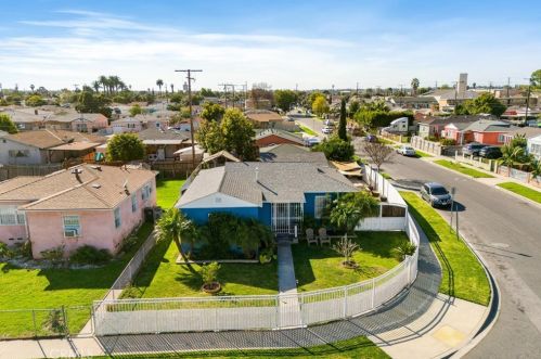 2227 Paulsen Ave, Compton, CA 90222-2435