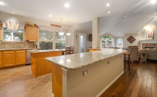 3516 Marquette Dr, Denton TX  76210-8735 exterior