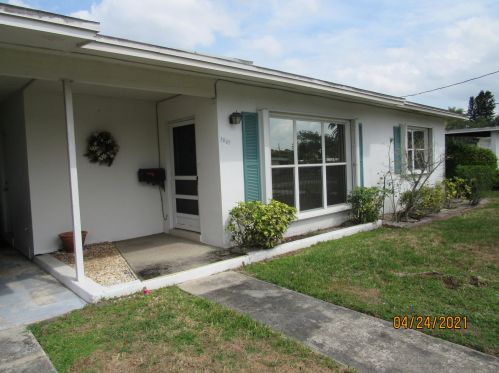 3065 Morningside Blvd, Fort Pierce, FL 34952-5905