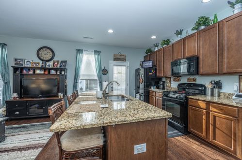 270 Chemistry Cir, Ladson SC  29456-5260 exterior