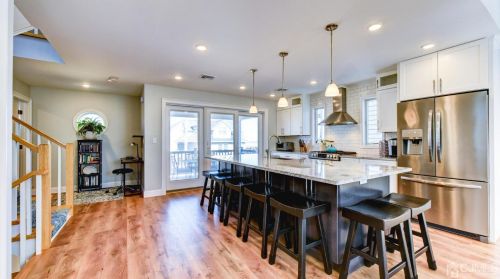 5 Fort Ave, Pelican Island NJ  08751-1512 exterior