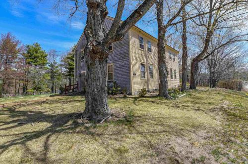 800 1st Nh Tpke, Northwood NH  03261-3342 exterior