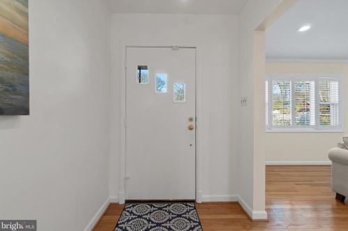 3205 Patrick Henry Dr, Falls Church VA  22044-1625 exterior