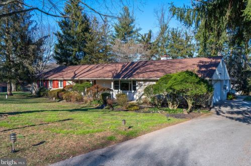 4107 Fields Dr, Miquon, PA 19444-1532