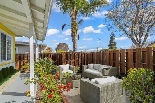 819 Santa Paula Ave, Sunnyvale, CA 94085-3423