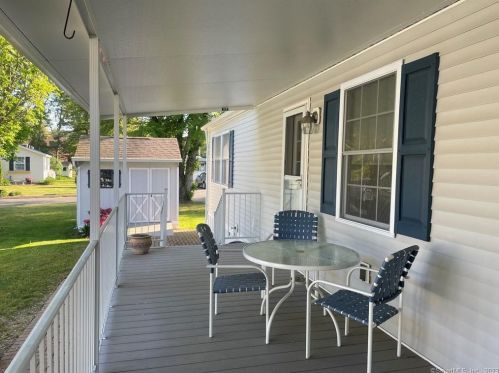 8 Park Ave, Plainville CT  06062-3223 exterior