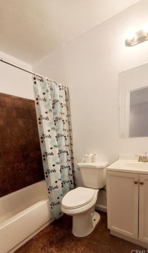 4157 Carlin Ave, Lynwood CA  90262-5285 exterior