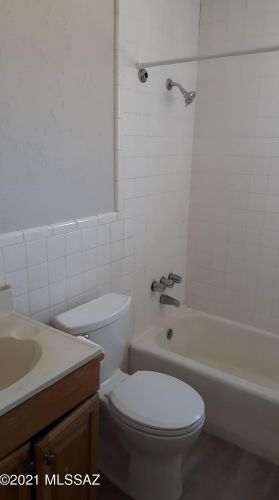 6201 29th St, Tucson AZ  85711-6815 exterior