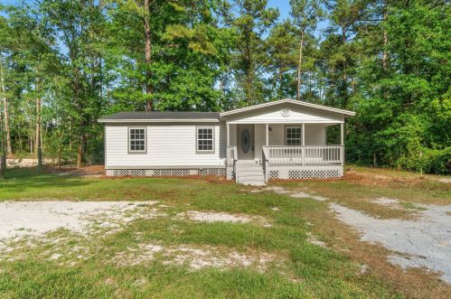 275 Mullet Dr, Freeport, FL 32439-4555