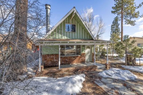 215 Fairway Blvd, Big Bear City, CA 92314-8842