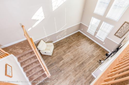 32 Picket Pl, East Freehold NJ  07728-9532 exterior