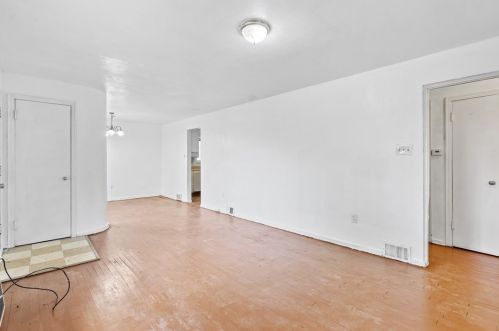 2051 Fairlawn St, Pittsburgh PA 15221-1505 exterior