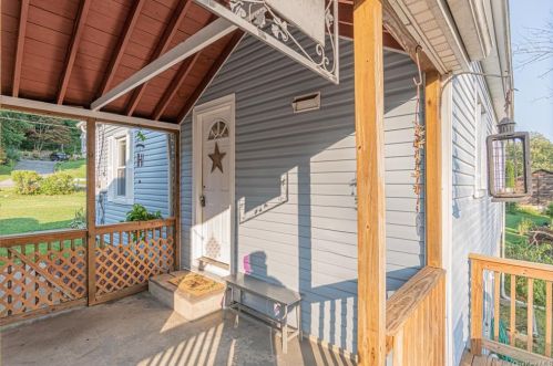 39 Ludingtonville Rd, Whaley Lake NY  12531-3002 exterior