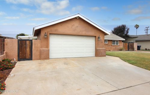 3924 Silver Leaf Dr, Santa Maria, CA 93455-3238