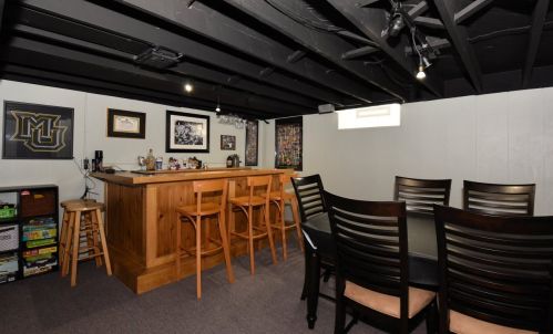 2827 87 St, Milwaukee WI 53222-4730 exterior