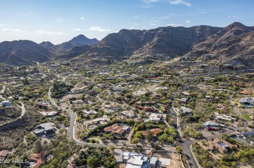 7223 Black Rock Trl, Scottsdale AZ 85253-2886 exterior