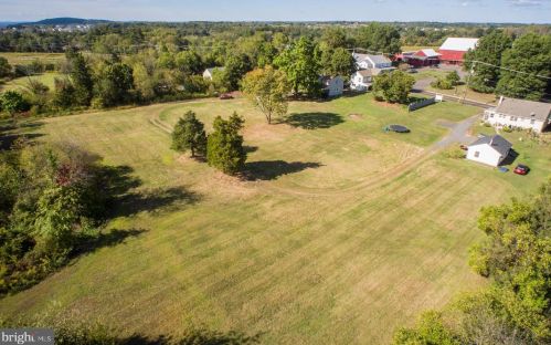 4500 Skippack Pike, Collegeville PA  19473-2033 exterior