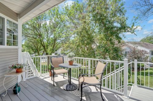 68 Ashley Ct, Bedminster, NJ 07921-1440