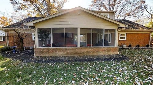 1016 Chatterton Dr, Cincinnati, OH 45231-2502