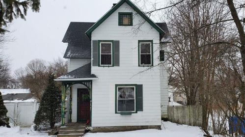 197 Southmayd Rd, Waterbury, CT 06705-2034